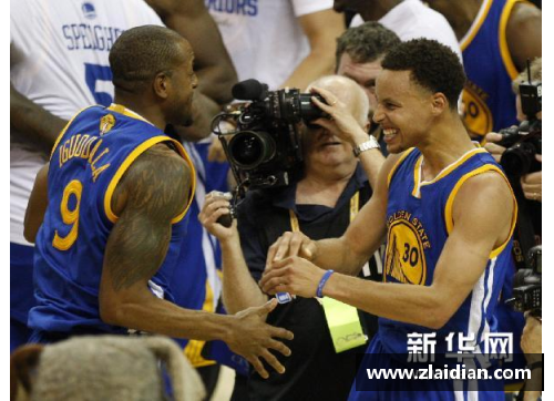 新葡萄8883AMG热搜第一！勇士时隔4年再夺NBA总冠军！库里赛后喜极而泣 - 副本